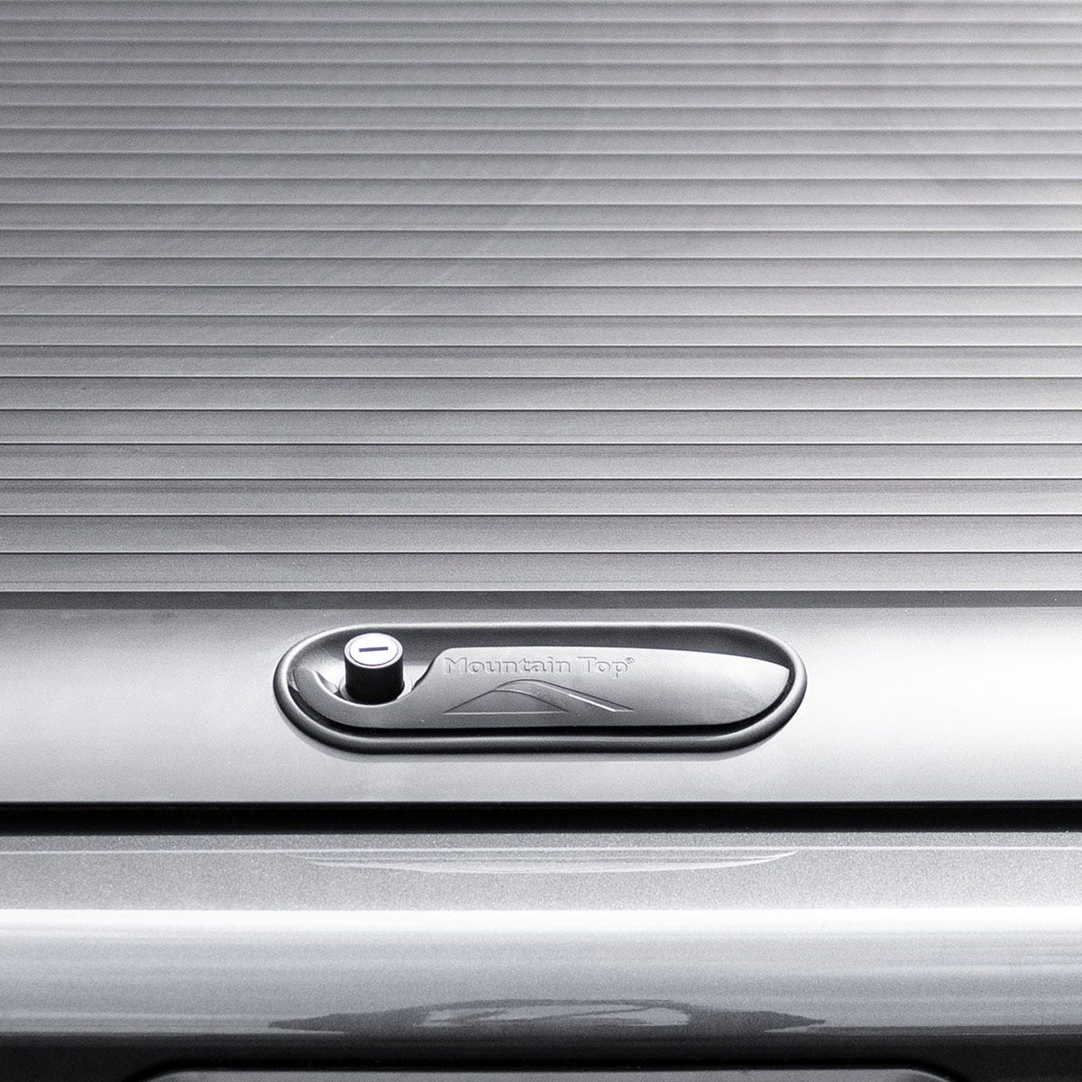 Mountain Roll Top Roller Shutter Black | Mitsubishi L200 Series 5/6 2015-2022 Double Cab 3 Mountain Roll Top Roller Shutter Black | Mitsubishi L200 Series 5/6 2015-2022 Double Cab - Image 3