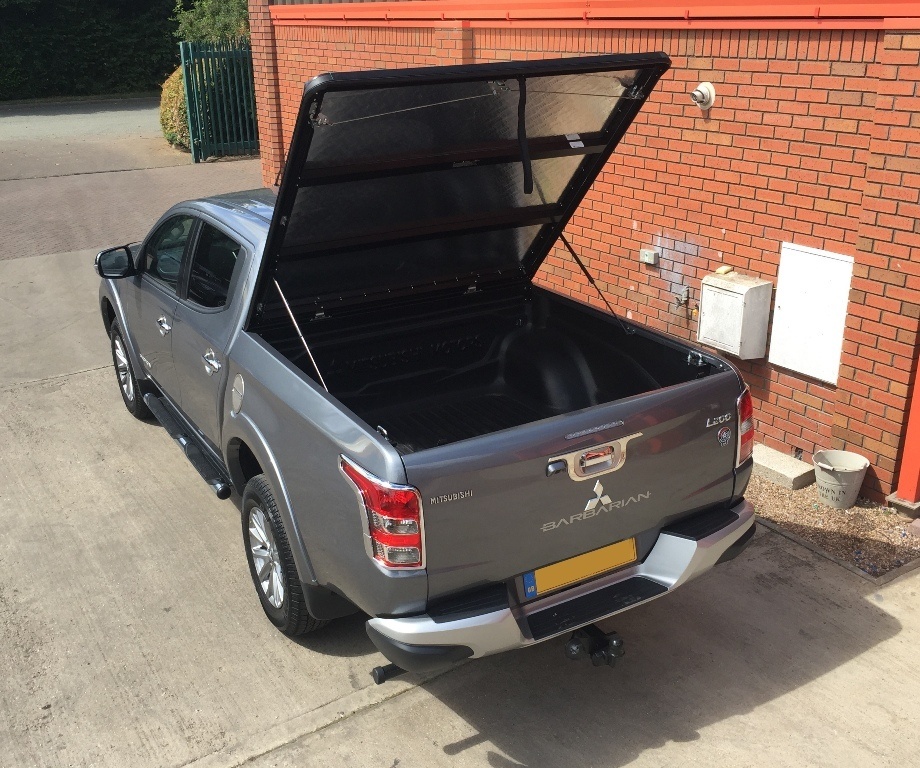 EGR Aluminium Tonneau Cover Silver Finish | Fiat Fullback 2016-2020 Double Cab 5 EGR Aluminium Tonneau Cover Silver Finish | Fiat Fullback 2016-2020 Double Cab - Image 5