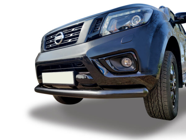 nissan.np300.city_.spoiler.bar_.black