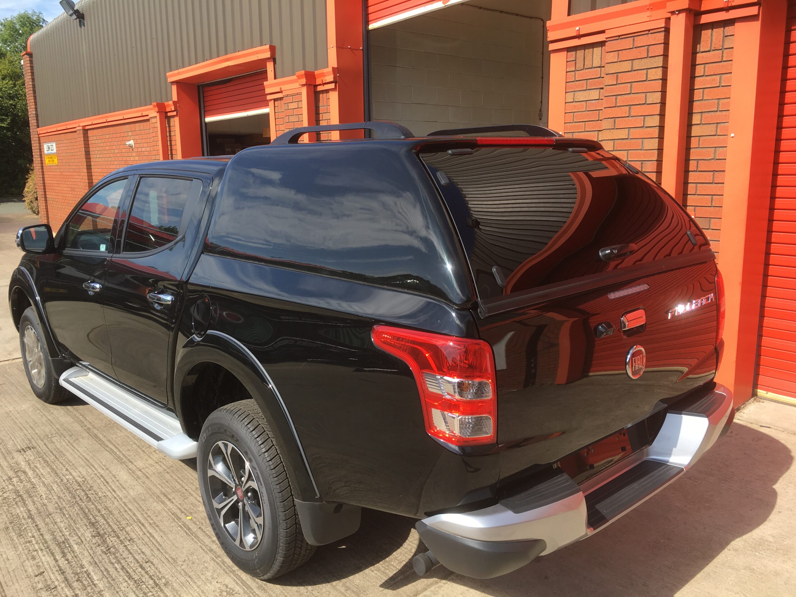 Lupo S1 Commercial Hardtop Canopy | Mitsubishi L200 Series 5/6 2015-2022 Double Cab 3 Lupo S1 Commercial Hardtop Canopy | Mitsubishi L200 Series 5/6 2015-2022 Double Cab - Image 3