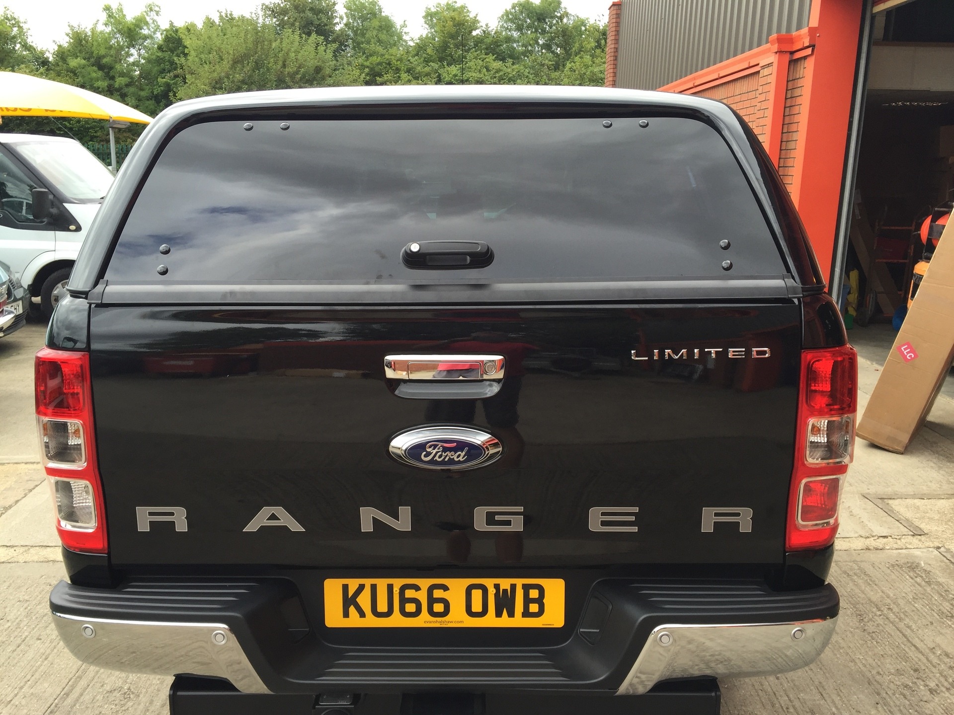 Aeroklas Leisure Hardtop Canopy | Ford Ranger Mk5/6/7 2012-2022 Double Cab 13 Aeroklas Leisure Hardtop Canopy | Ford Ranger Mk5/6/7 2012-2022 Double Cab - Image 13