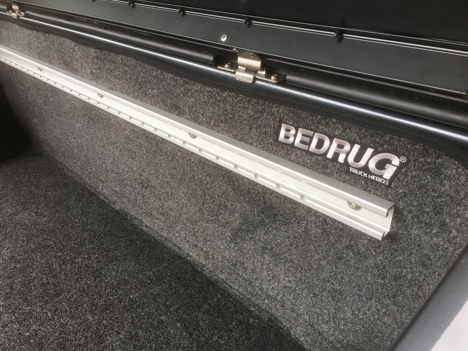 BedRug Carpet Load Bed Liner | Fiat Fullback 2016-2020 Double Cab 4 BedRug Carpet Load Bed Liner | Fiat Fullback 2016-2020 Double Cab - Image 4