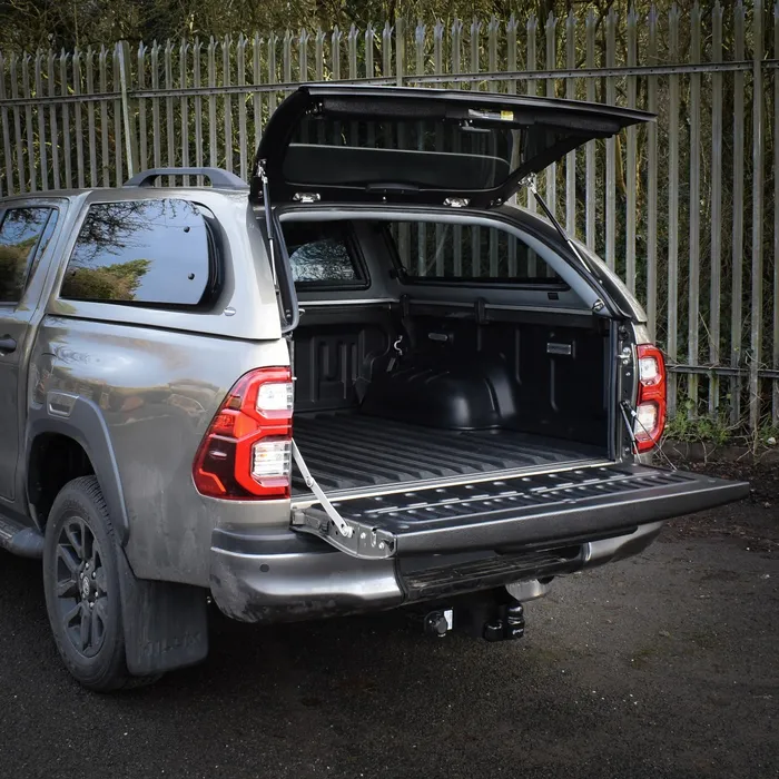 Truckman Grand Hardtop Canopy | Toyota Hilux 2016-ON Double Cab 3 Truckman Grand Hardtop Canopy | Toyota Hilux 2016-ON Double Cab - Image 3