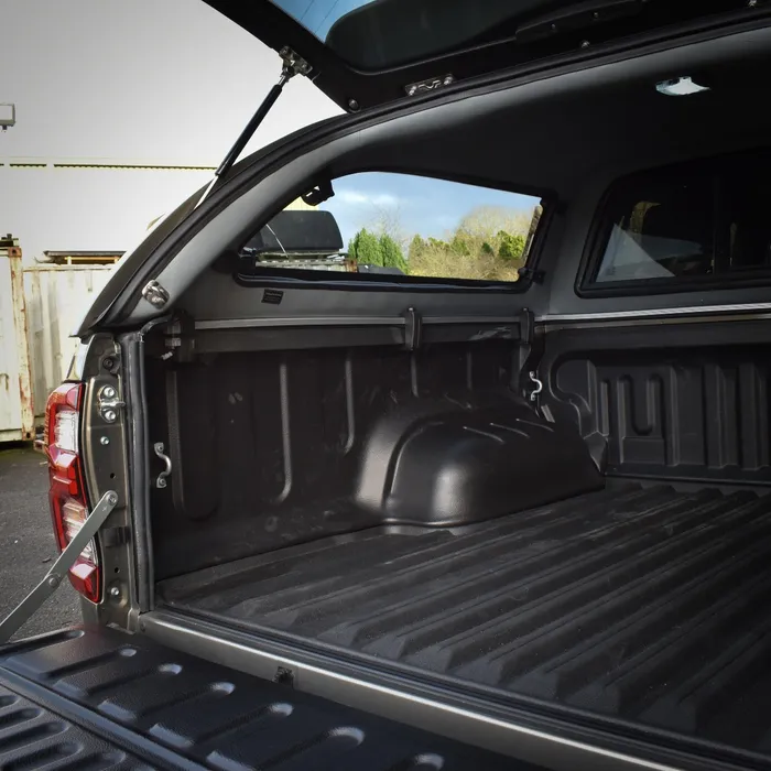 Truckman Grand Hardtop Canopy | Toyota Hilux 2016-ON Double Cab 6 Truckman Grand Hardtop Canopy | Toyota Hilux 2016-ON Double Cab - Image 6