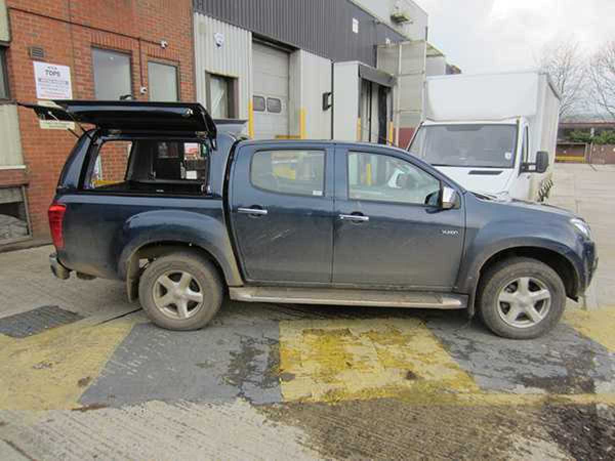 Avenger Workstyle Hardtop Canopy | Isuzu Dmax Mk4/5 2012-2020 Double Cab 3 Avenger Workstyle Hardtop Canopy | Isuzu Dmax Mk4/5 2012-2020 Double Cab - Image 3