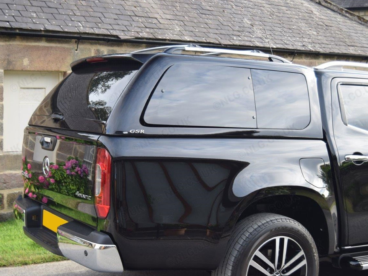 ALPHA GSR Hardtop Canopy | Mercedes X-Class 2017-2021 Double Cab 2 ALPHA GSR Hardtop Canopy | Mercedes X-Class 2017-2021 Double Cab - Image 2