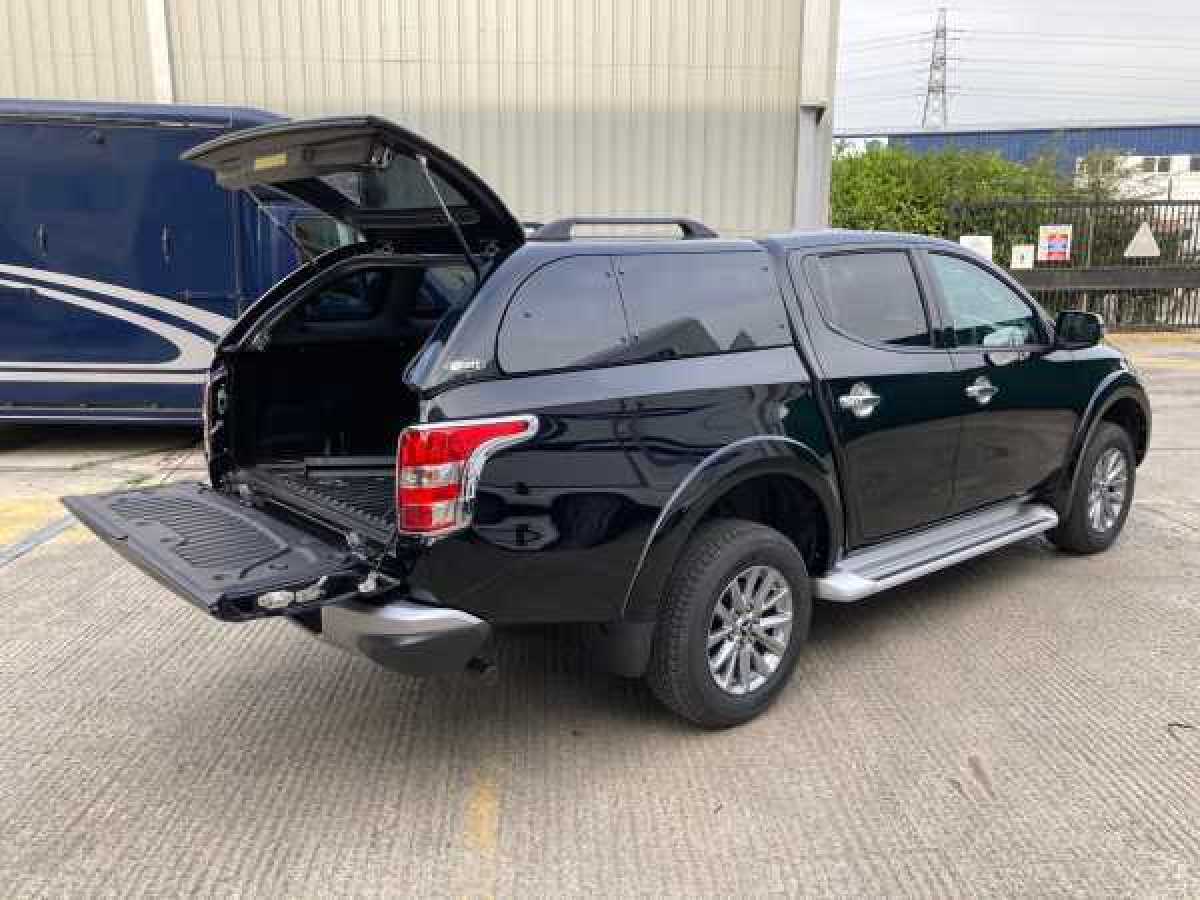 Avenger XTC Leisure Hardtop Canopy | Mitsubishi L200 Series 5/6 2015-2022 Double Cab 2 Avenger XTC Leisure Hardtop Canopy | Mitsubishi L200 Series 5/6 2015-2022 Double Cab - Image 2