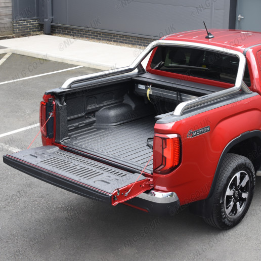 Mountain Top EvoM Roller Shutter | Volkswagen Amarok Mk3 2023-on Double Cab 3 Mountain Top EvoM Roller Shutter | Volkswagen Amarok Mk3 2023-on Double Cab - Image 3