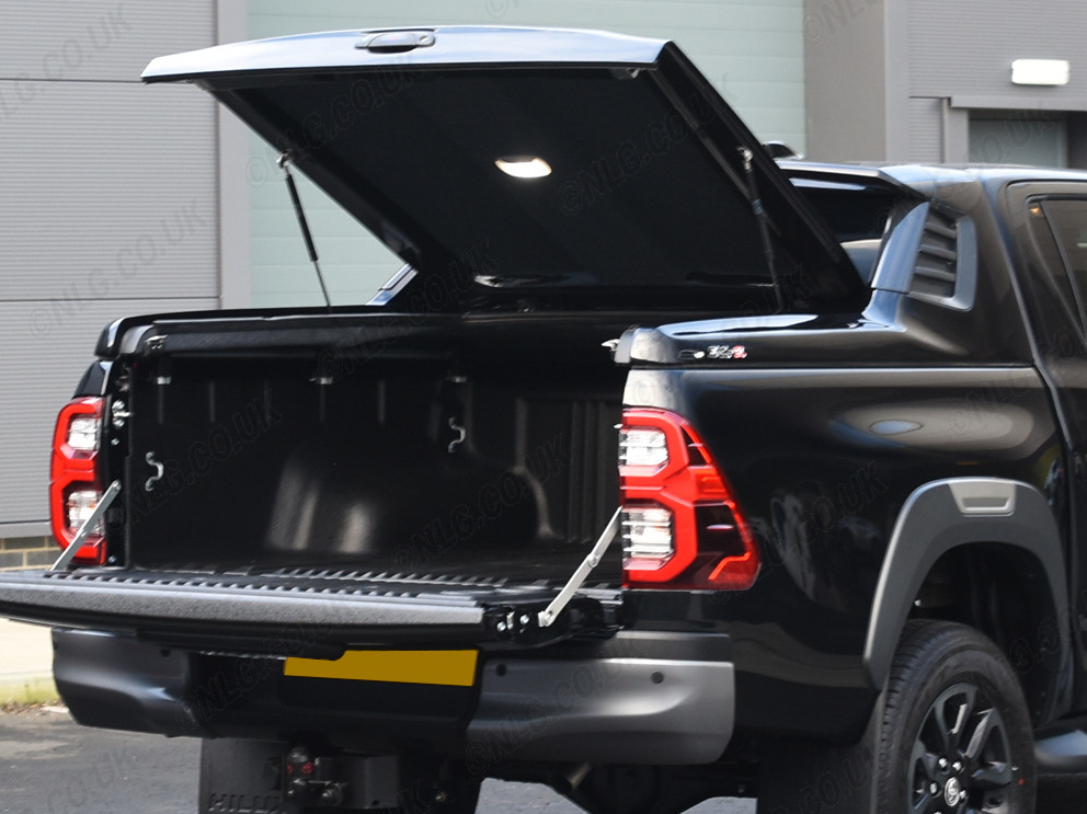 Alpha SC-Z Sports Tonneau Cover | Toyota Hilux 2016-2026 Double Cab 4 Alpha SC-Z Sports Tonneau Cover | Toyota Hilux 2016-2026 Double Cab - Image 4