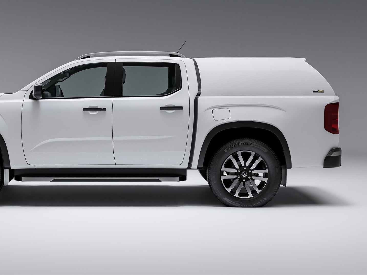 Ridgeback L-Series Hardtop Canopy | Volkswagen Amarok 2023-on Double Cab 2 Ridgeback L-Series Hardtop Canopy | Volkswagen Amarok 2023-on Double Cab - Image 2