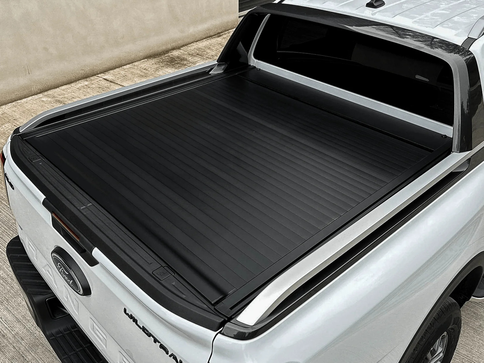 Ridgeback RTC Electric Roller Shutter | Ford Ranger Mk8 2023-on Double Cab 3 Ridgeback RTC Electric Roller Shutter | Ford Ranger Mk8 2023-on Double Cab - Image 3