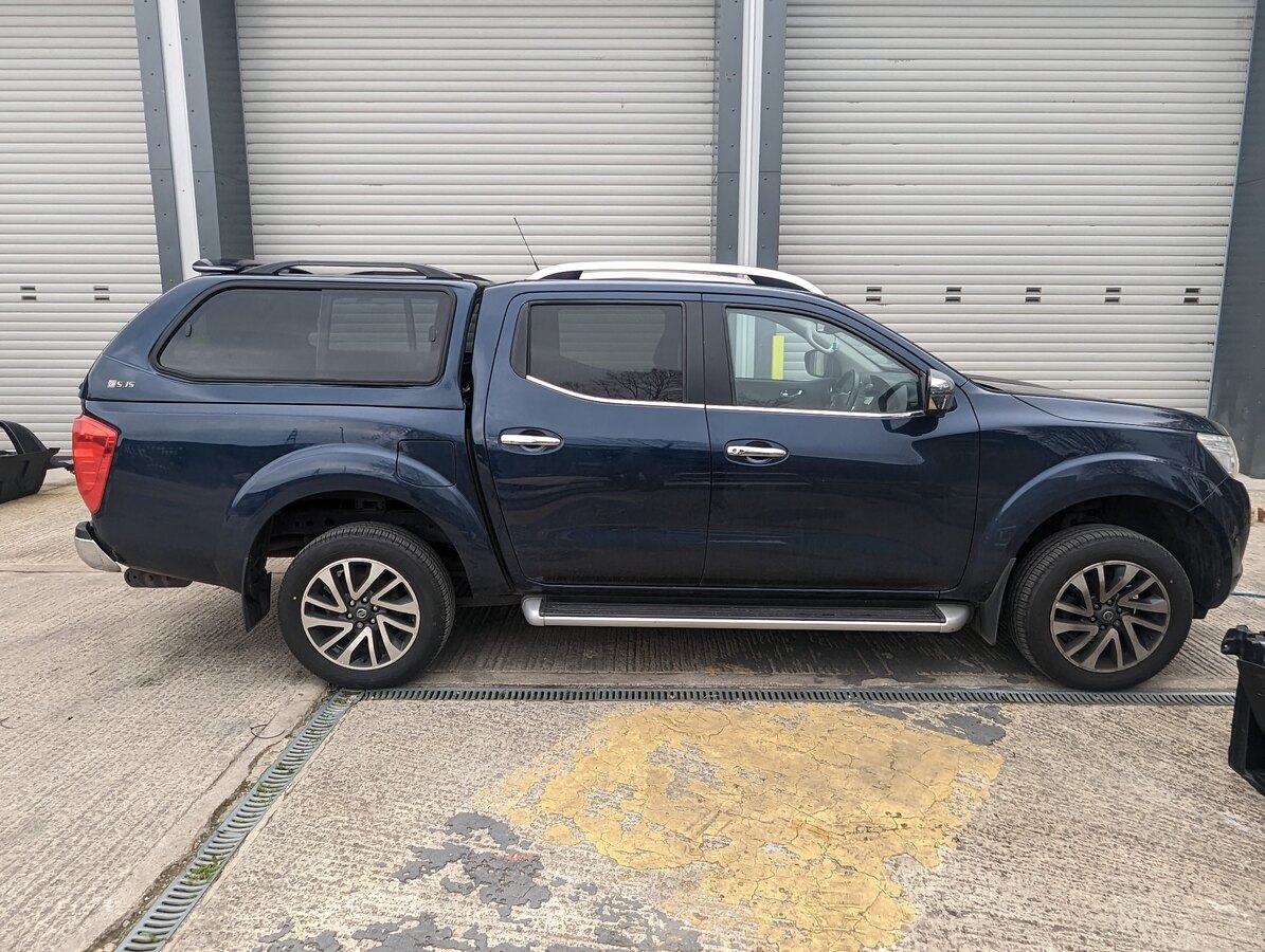 SJS Leisure Hardtop Canopy | Nissan Navara NP300 2016-2022 Double Cab 5 SJS Leisure Hardtop Canopy | Nissan Navara NP300 2016-2022 Double Cab - Image 5