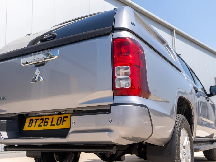 Truckman L-Series Hardtop Canopy | Mitsubishi L200 Series 7 2024-On Double Cab 3 Truckman L-Series Hardtop Canopy | Mitsubishi L200 Series 7 2024-On Double Cab - Image 3