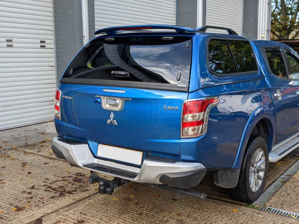 SJS Leisure Hardtop Canopy | Mitsubishi L200 Series 5/6 2015-2022 Double Cab 2 SJS Leisure Hardtop Canopy | Mitsubishi L200 Series 5/6 2015-2022 Double Cab - Image 2