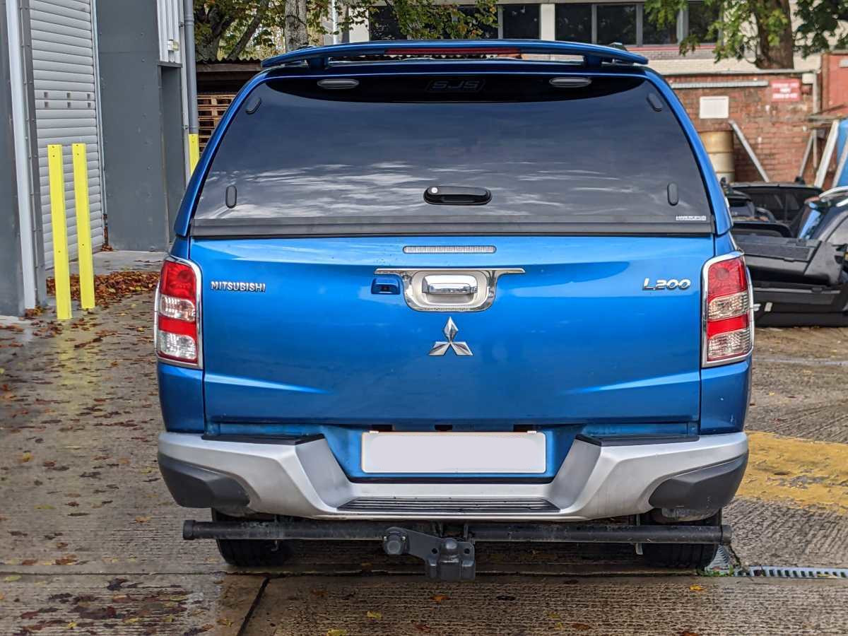 SJS Leisure Hardtop Canopy | Mitsubishi L200 Series 5/6 2015-2022 Double Cab 4 SJS Leisure Hardtop Canopy | Mitsubishi L200 Series 5/6 2015-2022 Double Cab - Image 4